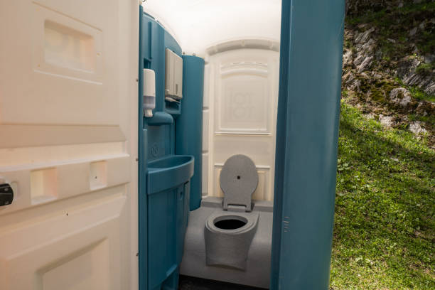 Best Portable Restroom Setup and Delivery  in Sullivan, IL